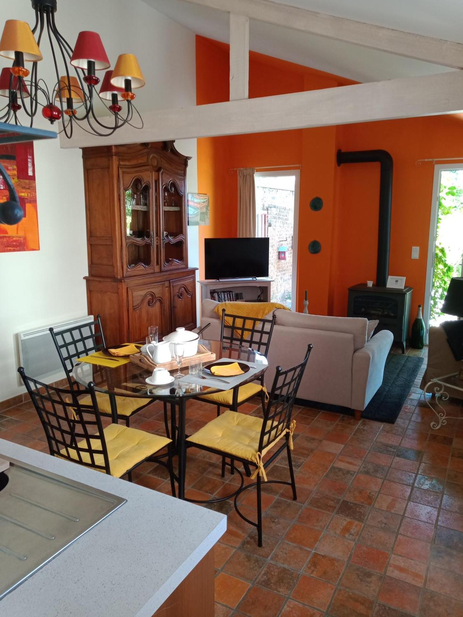 Le Paris Londres Bed & Breakfast Mesnieres-en-Bray Ruang foto